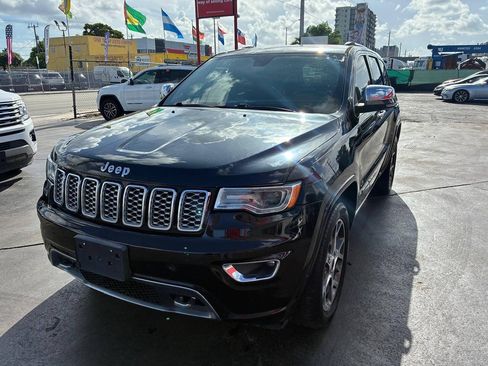 Used 2019 Jeep Grand Cherokee Overland RWD image 2