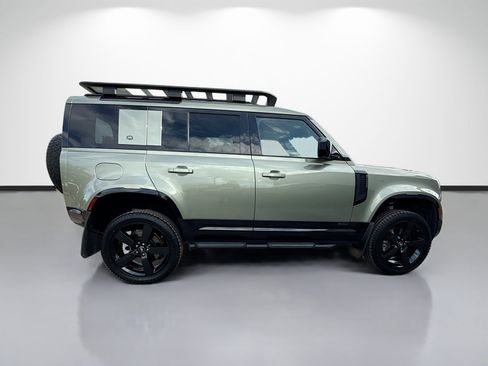 Used 2021 Land Rover Defender 110 X-Dynamic SE AWD/4WD image 2