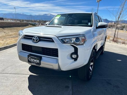 Used 2024 Toyota 4Runner TRD Off-Road Premium AWD/4WD image 3