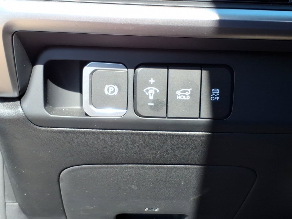 Certified 2026 Hyundai Santa Fe SEL FWD image 25