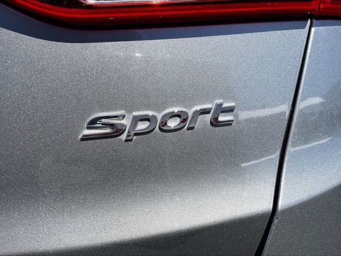 Used 2017 Hyundai Santa Fe Sport FWD image 30