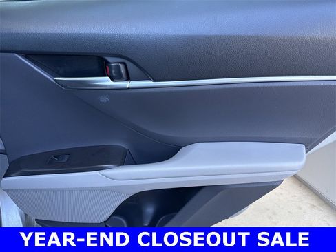 Used 2023 Toyota Camry LE image 33