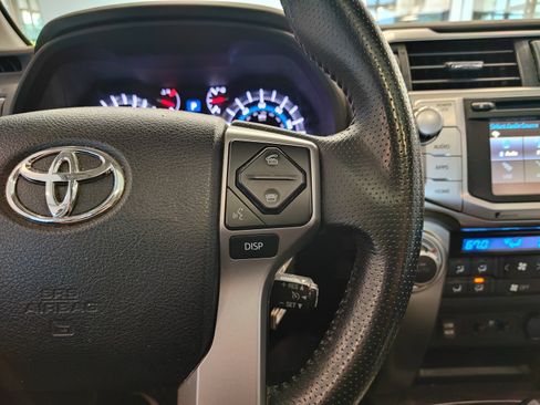 Used 2018 Toyota 4Runner Limited AWD/4WD image 8