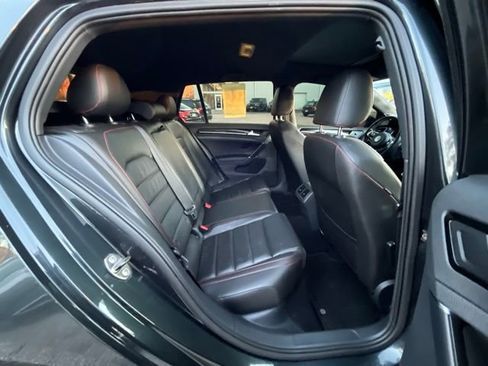 Used 2017 Volkswagen GTI SE image 22
