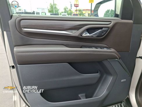 Certified 2021 GMC Yukon Denali w/ Denali Premium Package AWD/4WD image 18