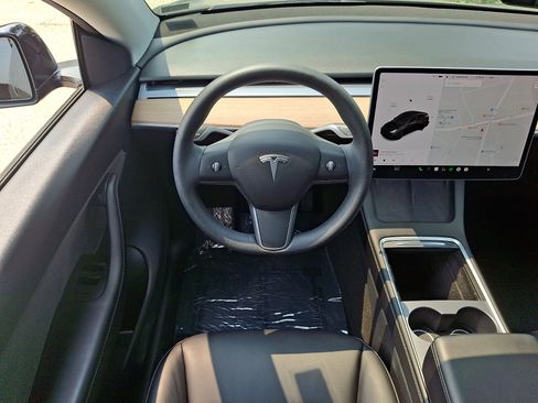 Used 2021 Tesla Model Y Long Range AWD/4WD image 12