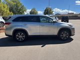 Used 2019 Toyota Highlander XLE image 6