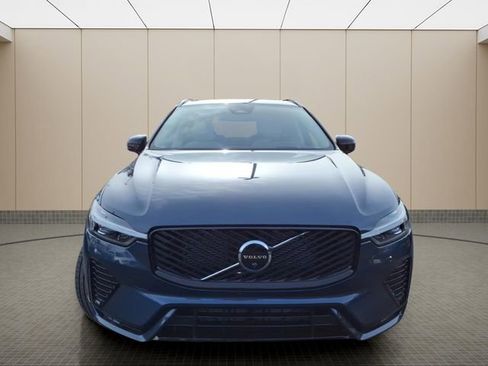 New 2026 Volvo XC60 B5 Ultra w/ Protection Package Premier AWD/4WD image 4