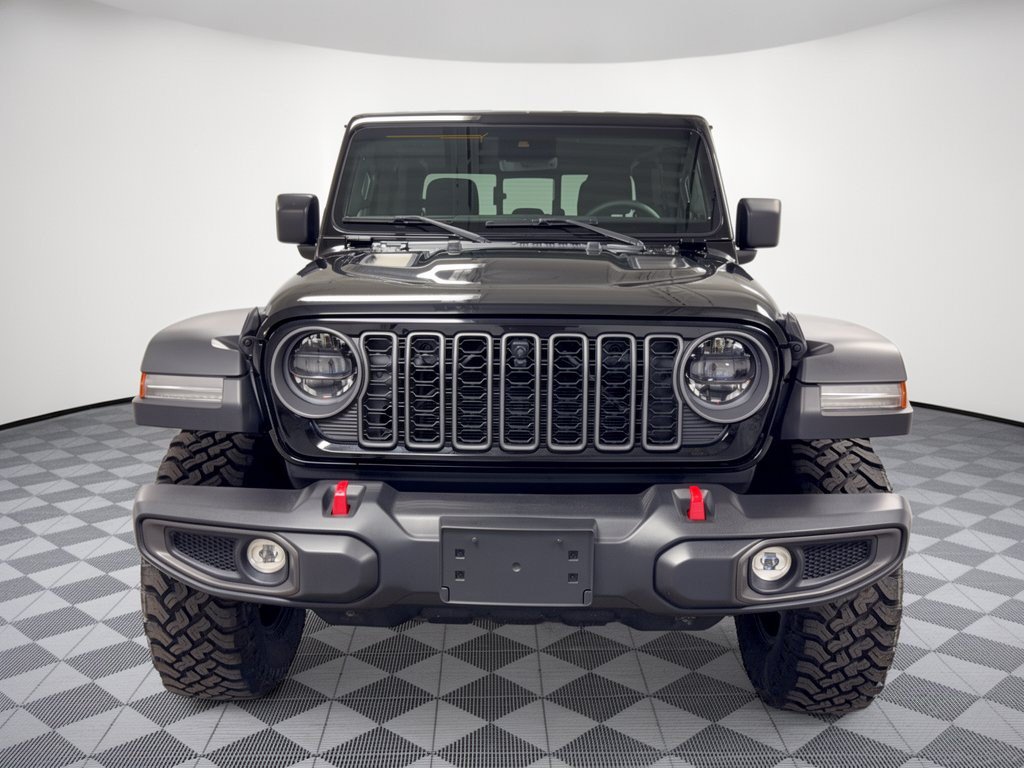 Used 2025 Jeep Gladiator Rubicon w/ Technology Group AWD/4WD image 6