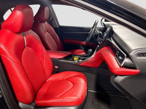 Used 2024 Toyota Camry XSE image 25