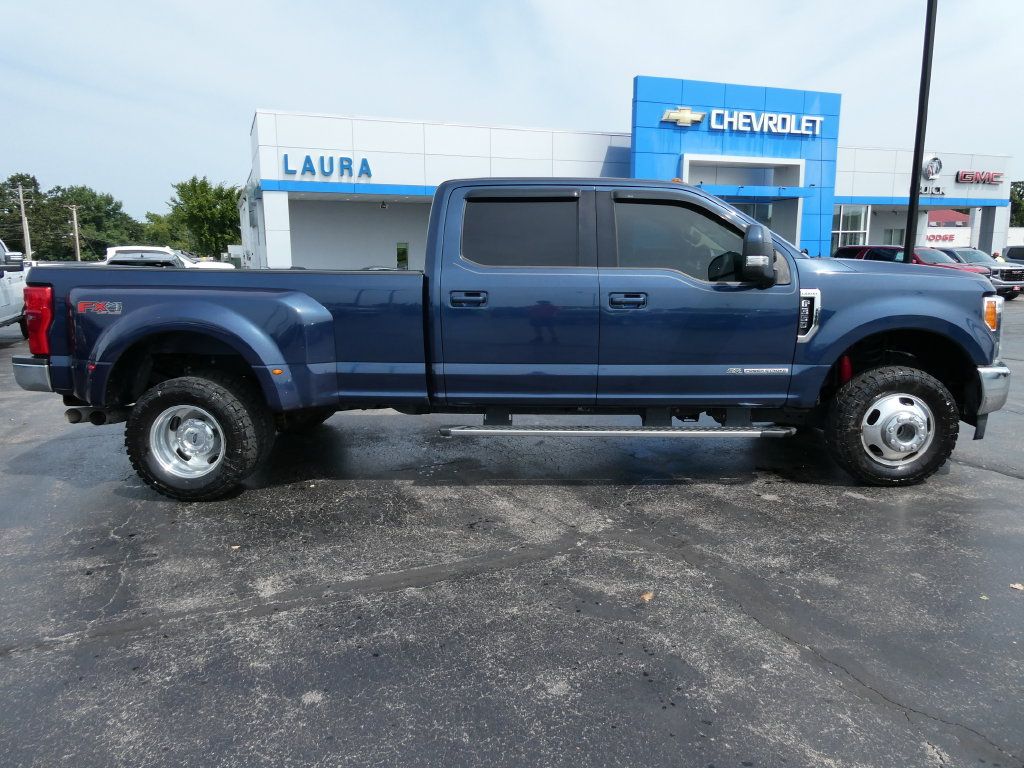 Used 2017 Ford F350 Lariat w/ Lariat Ultimate Package AWD/4WD image 5