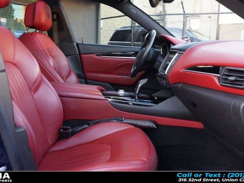 Used 2019 Maserati Levante 3.0L image 21
