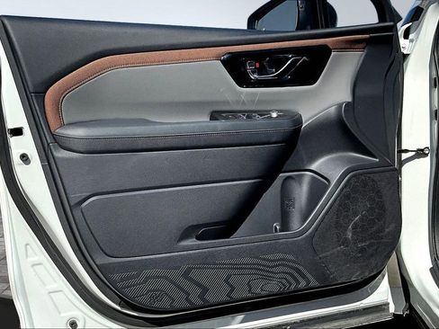 Used 2026 Subaru Forester Sport AWD/4WD image 15