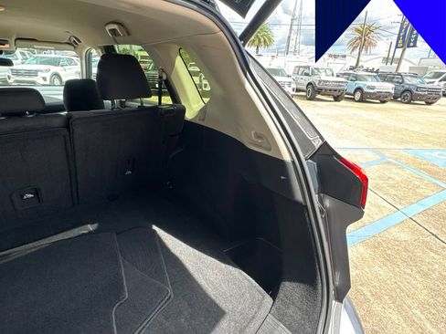 Used 2024 Nissan Rogue SV FWD image 39
