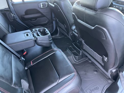 New 2026 Jeep Wrangler Unlimited Rubicon AWD/4WD image 27