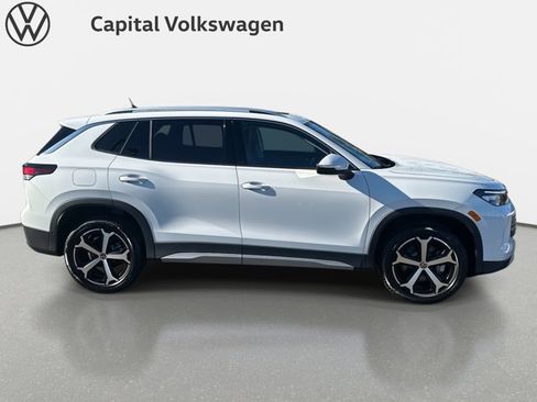 New 2026 Volkswagen Tiguan SE image 4