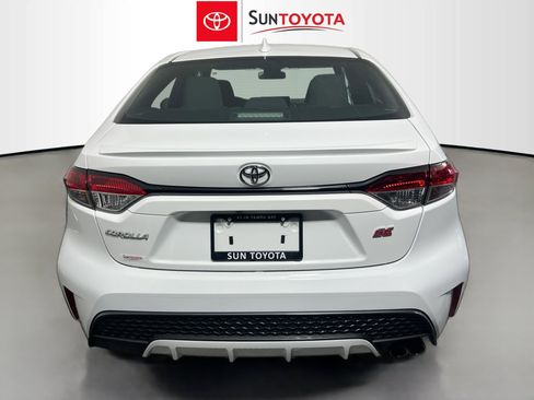 Used 2022 Toyota Corolla SE image 5