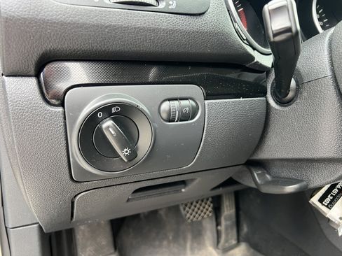 Used 2013 Volkswagen Jetta S image 29