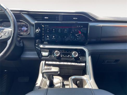Used 2024 GMC Sierra 1500 Denali image 11