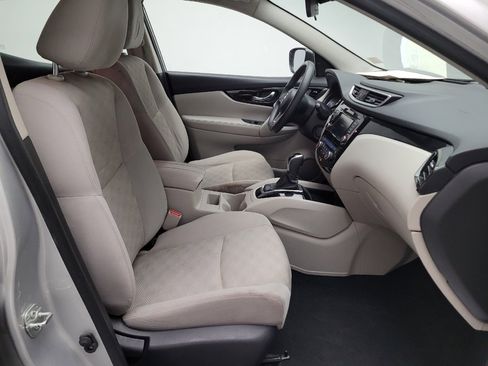 Used 2019 Nissan Rogue Sport SV image 21