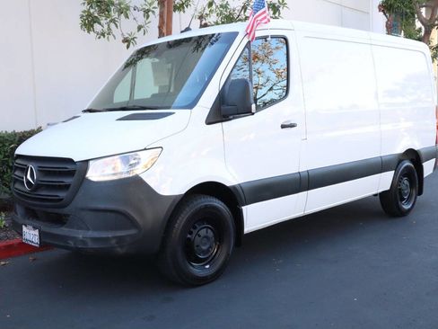 Used 2023 Mercedes-Benz Sprinter 1500 image 14