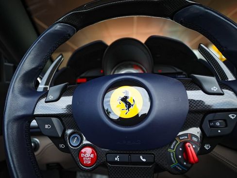 Certified 2022 Ferrari Portofino M RWD image 30