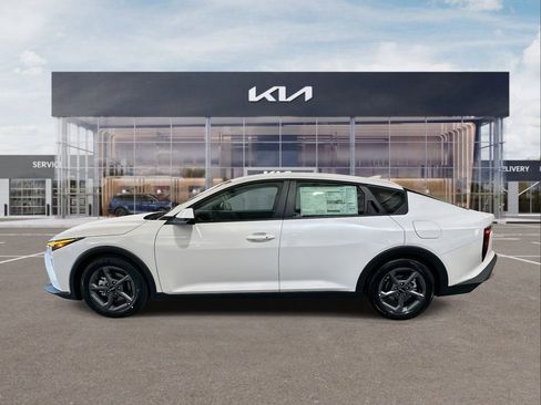 New 2025 Kia K4 LXS image 5