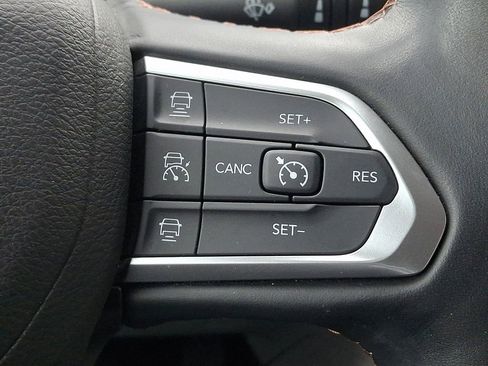 Used 2022 Jeep Compass Limited image 22