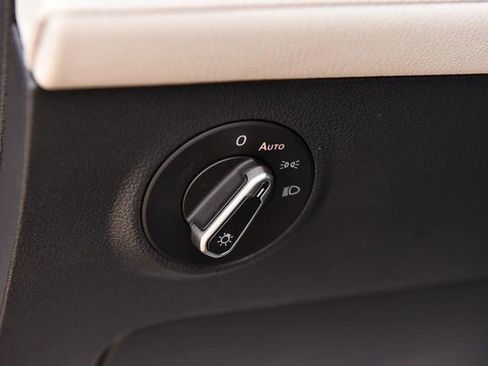 Used 2025 Volkswagen Taos S image 10