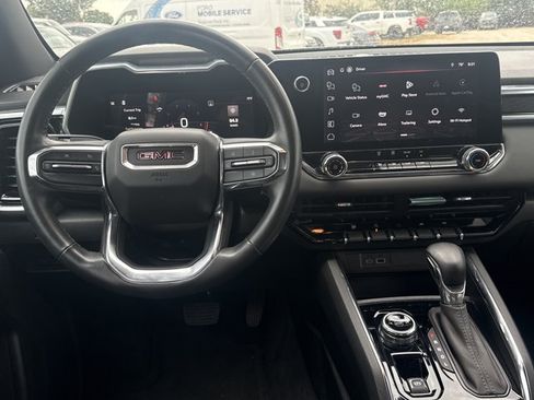 Used 2025 GMC Canyon Elevation w/ Technology Package AWD/4WD image 4