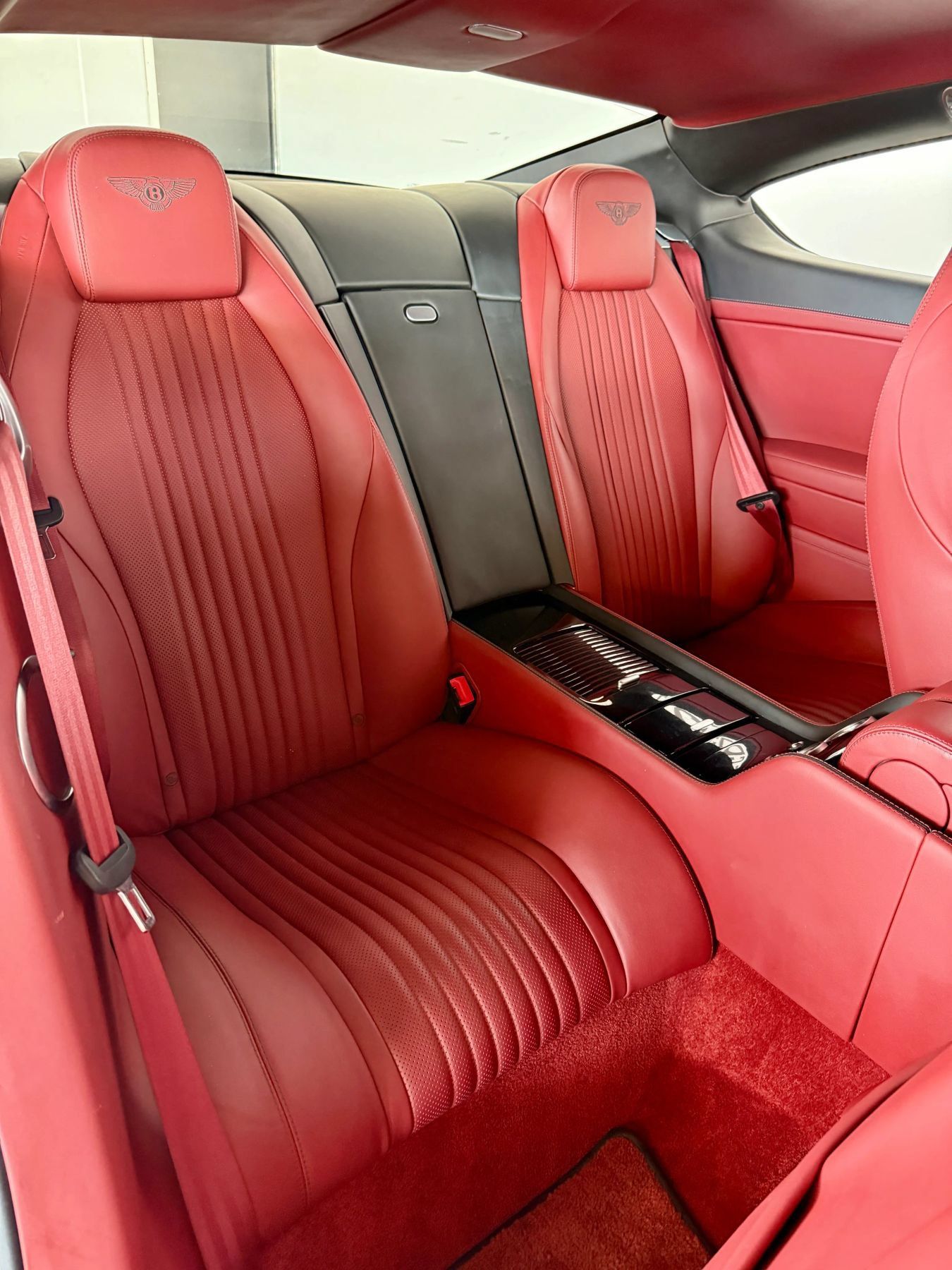 Used 2016 Bentley Continental GT AWD/4WD image 25