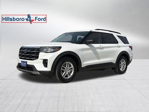 New 2026 Ford Explorer Active image 1