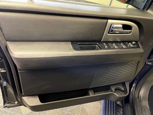 Used 2014 Ford Expedition Limited w/ Equipment Group 301A image 25