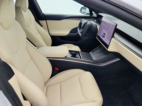 Used 2021 Tesla Model S Plaid image 28