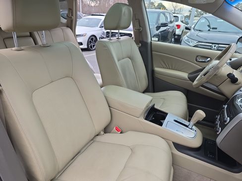 Used 2010 Nissan Murano SL w/ Leather Pkg image 10