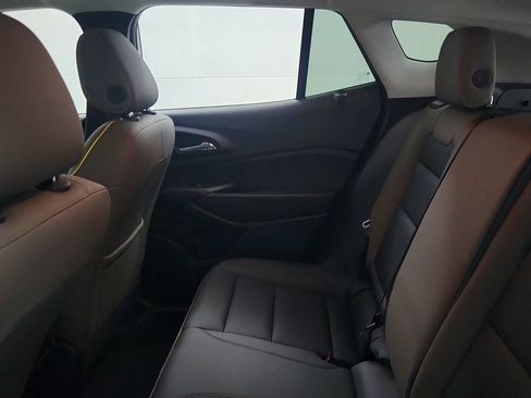 Used 2024 Chevrolet Trax ACTIV w/ Sunroof Package FWD image 24