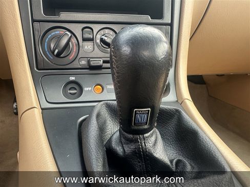 Used 2001 MAZDA MX-5 Miata LS image 6