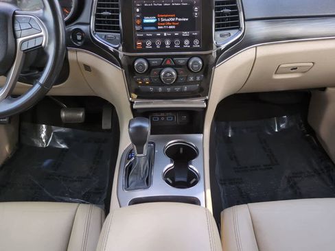 Used 2022 Jeep Grand Cherokee Limited image 18