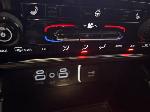 Used 2023 Jeep Grand Cherokee L Limited w/ Trailer Tow Group (B) image 30