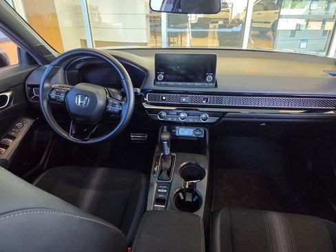 Used 2025 Honda Civic Sport image 26