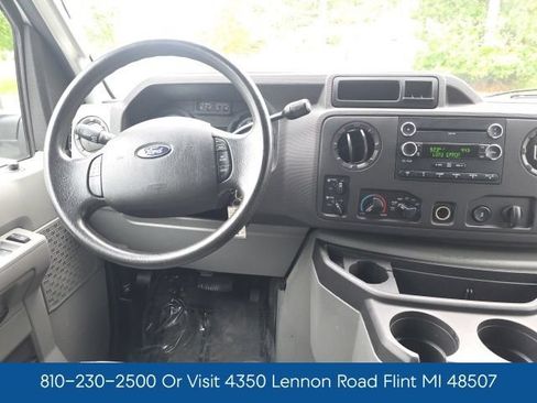 Used 2010 Ford E-350 and Econoline 350 XLT RWD image 20
