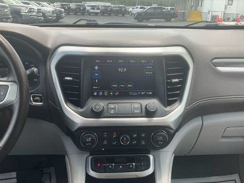 Used 2023 GMC Acadia SLT AWD/4WD image 19