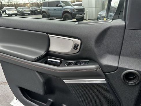 Certified 2025 Ford Expedition Max Active image 33