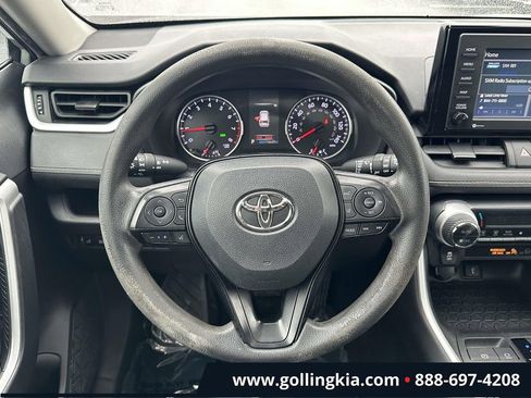 Used 2020 Toyota RAV4 XLE w/ Convenience Package image 12