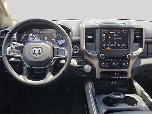Used 2022 RAM 1500 Laramie AWD/4WD image 9