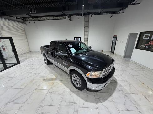 Used 2016 RAM 1500 Laramie w/ Convenience Group image 6