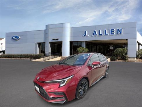 Used 2023 Toyota Corolla SE w/ Carpet Mat Package (TMS) FWD image 1