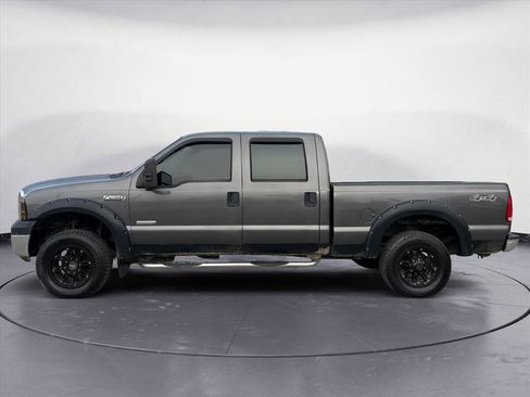 Used 2005 Ford F250 XL image 3