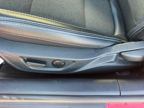 Used 2024 Ford Mustang EcoBoost image 21