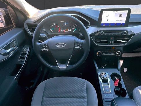 Used 2020 Ford Escape SE image 5